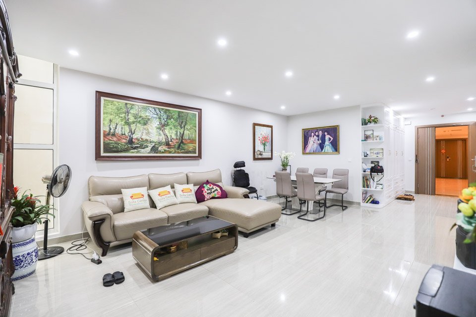 Cho thuê căn hộ 2 ngủ full đồ, hướng Đông, đẹp nhất dự án Mailand Hanoi City