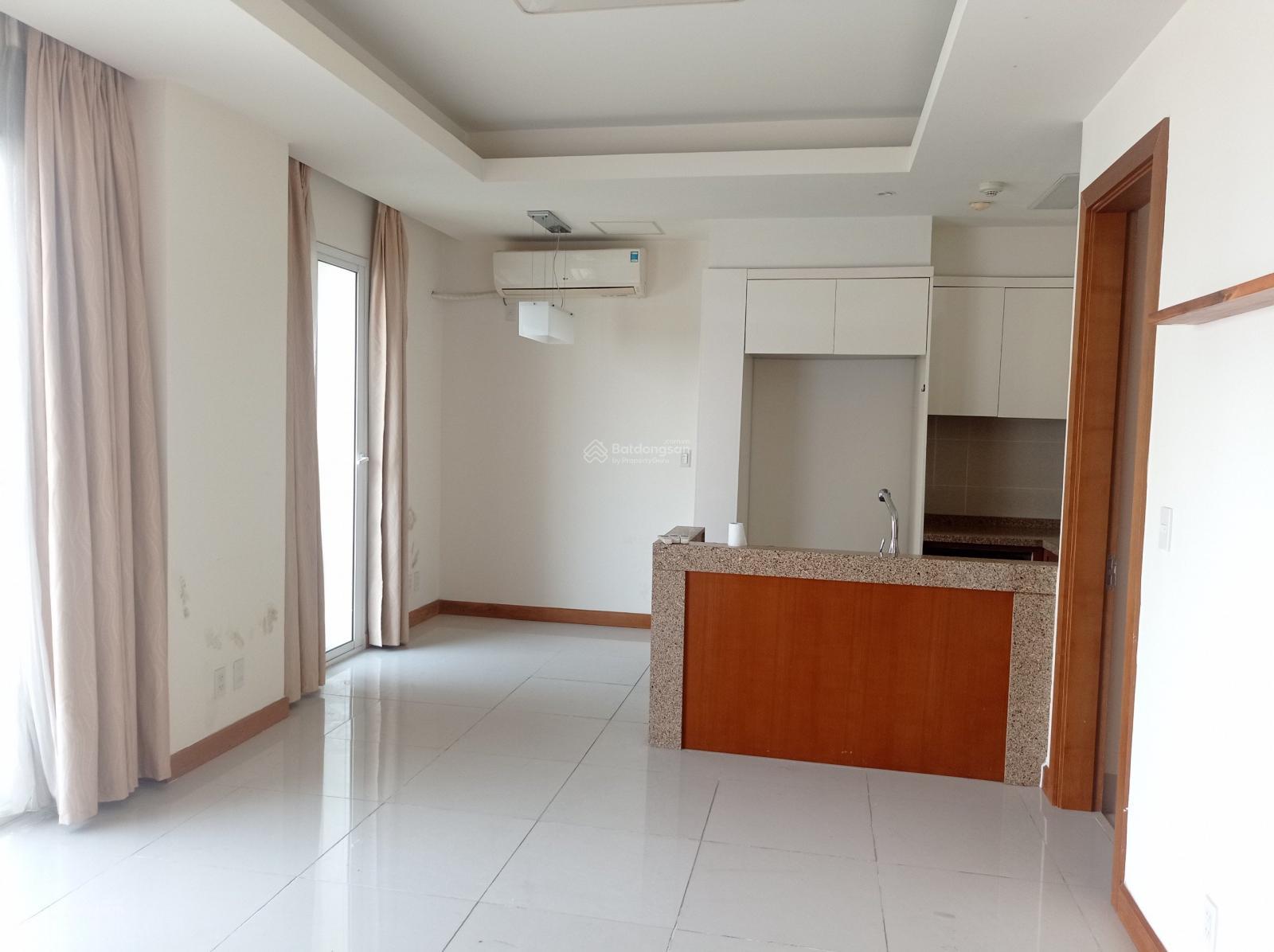 Cần cho thuê căn hộ 2pn 2wc full đồ chung cư Essensia hướng chính Đông view thoáng