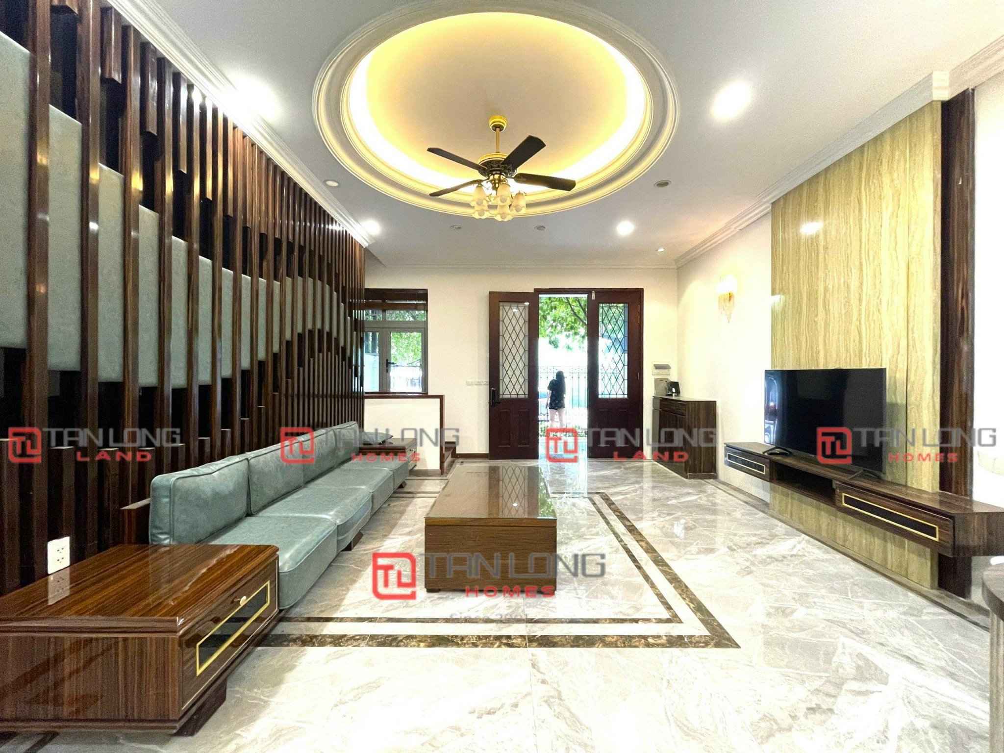 Cho thuê nhà liền kề hướng Tây Bắc Mailand Hanoi City, full đồ mới, giá cực tốt!