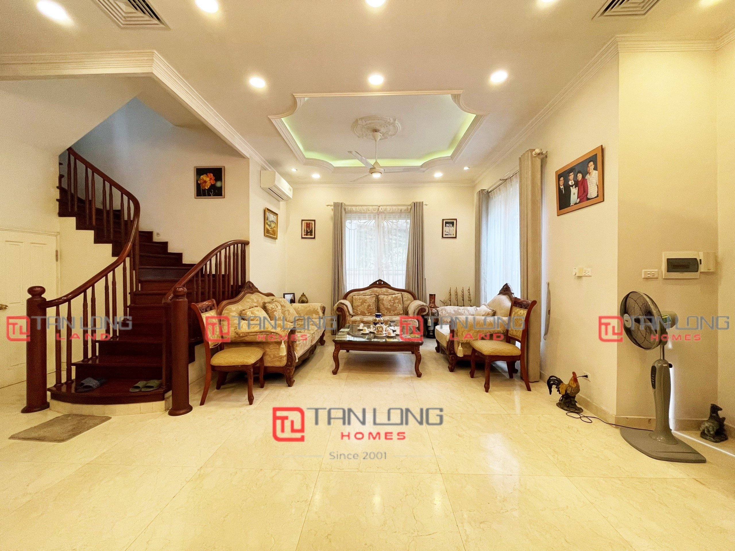 Chính chủ cho thuê biệt thự Luxury Lakeside Villas hướng Đông Nam, căn góc view đẹp
