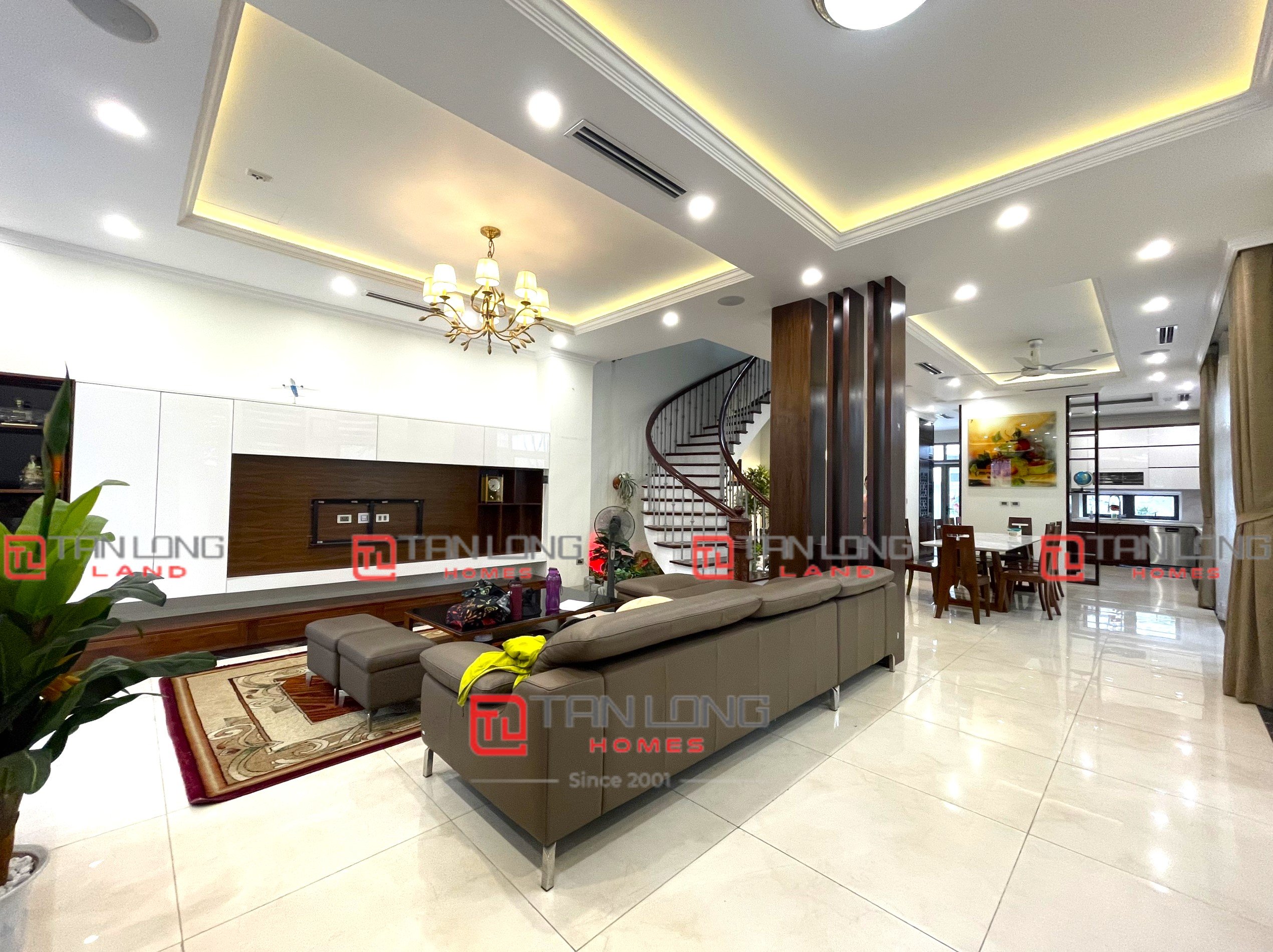Cho thuê biệt thự hướng Tây Bắc khu biệt thự Luxury Lakeside Villas Hoài Đức