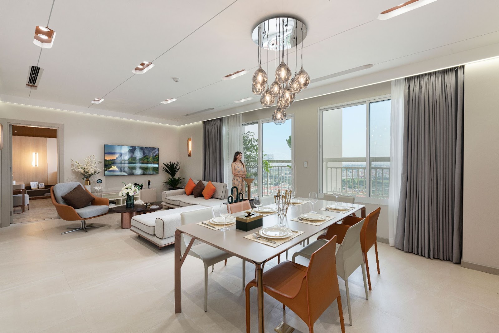 Chính chủ cho thuê căn hộ 4 ngủ đủ đồ hướng Đông Tứ Trạch view nội khu chung cư Essensia