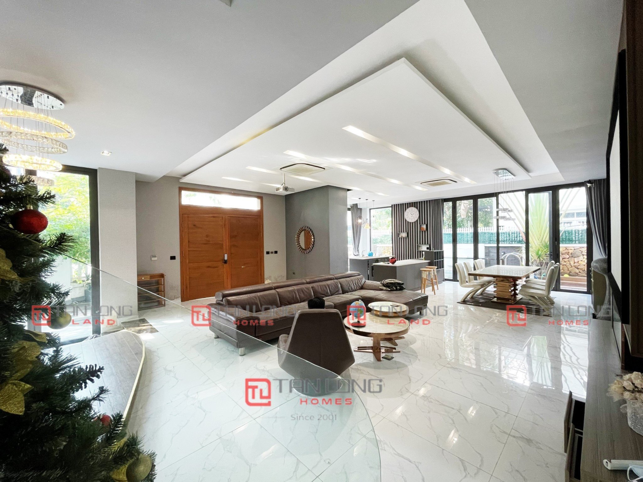 Cho thuê biệt thự đơn lập Splendora Villas hướng Đông Tứ Trạch, giá tốt nhất!